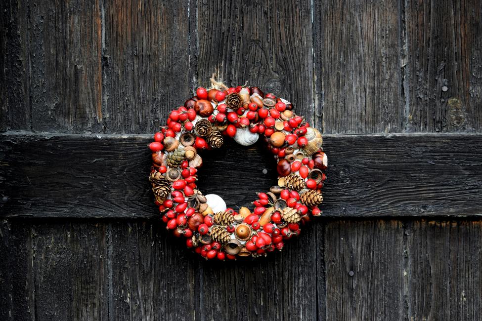 Christmas Wreath Making Workshop at The Robin Hood